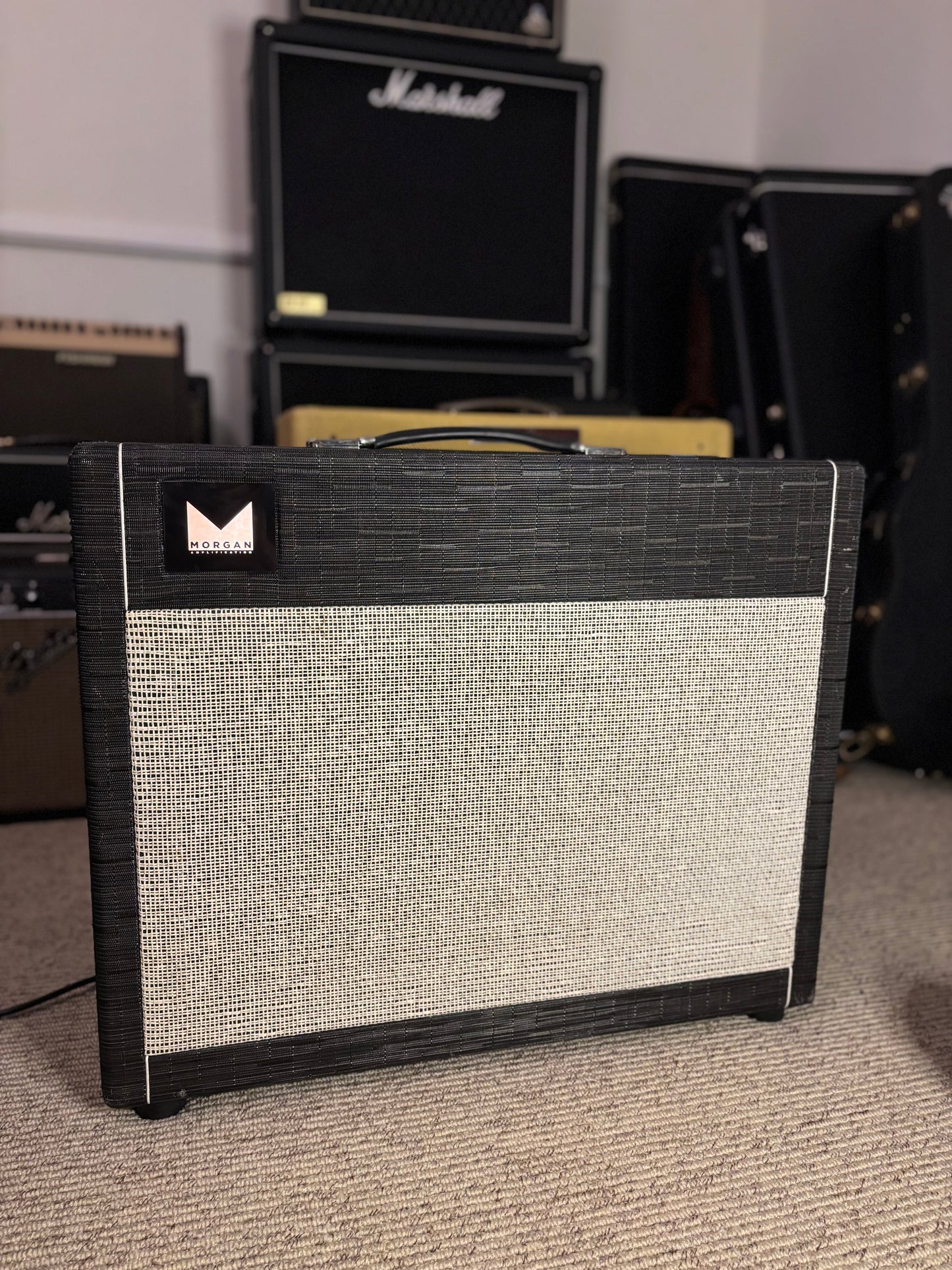 Morgan Amplification SW22R C 22-Watt 1x12" Guitar Combo with Reverb 2010s - Black