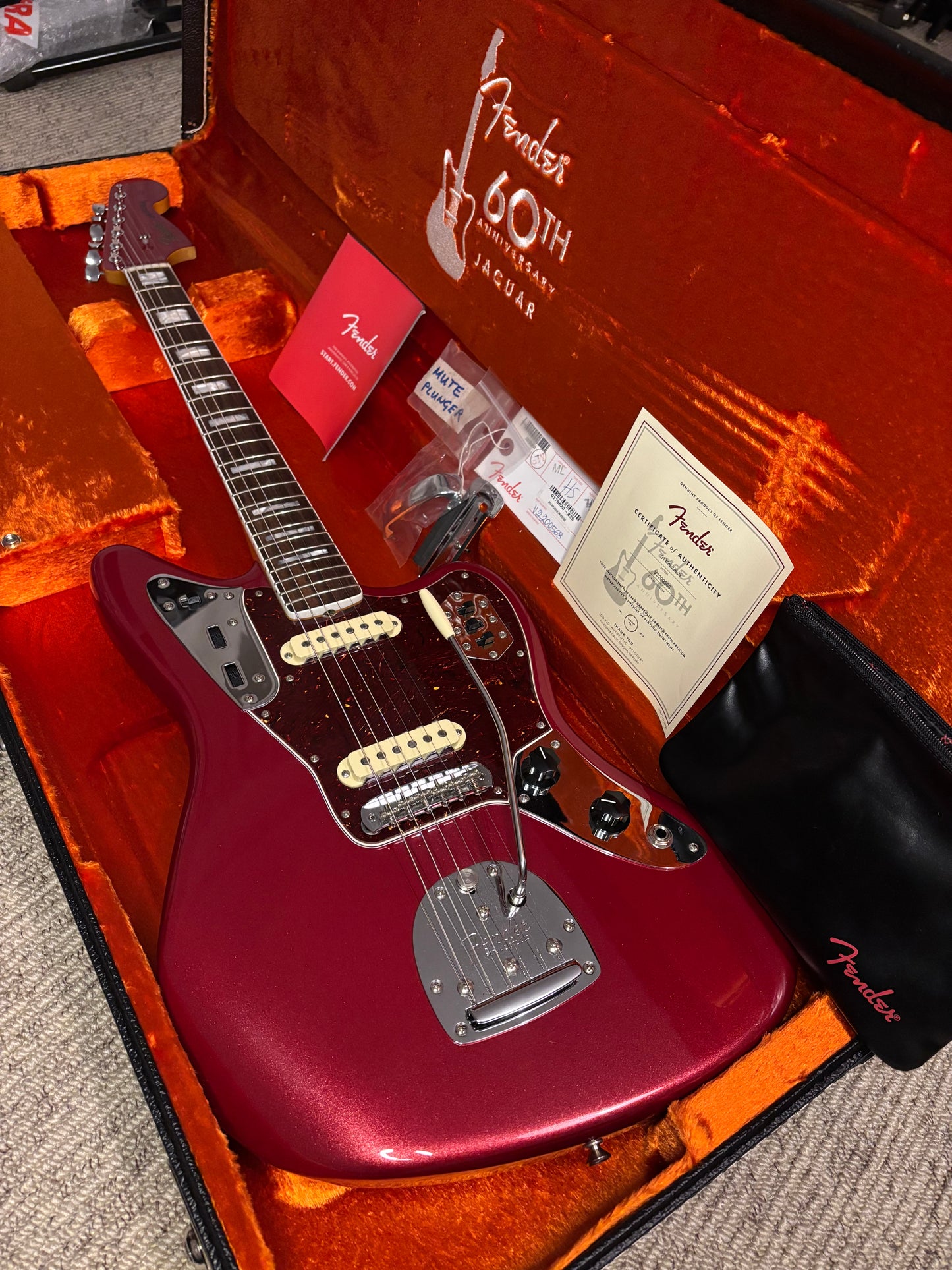 Fender 60th Anniversary Jaguar 2022 Mystic Dakota Red